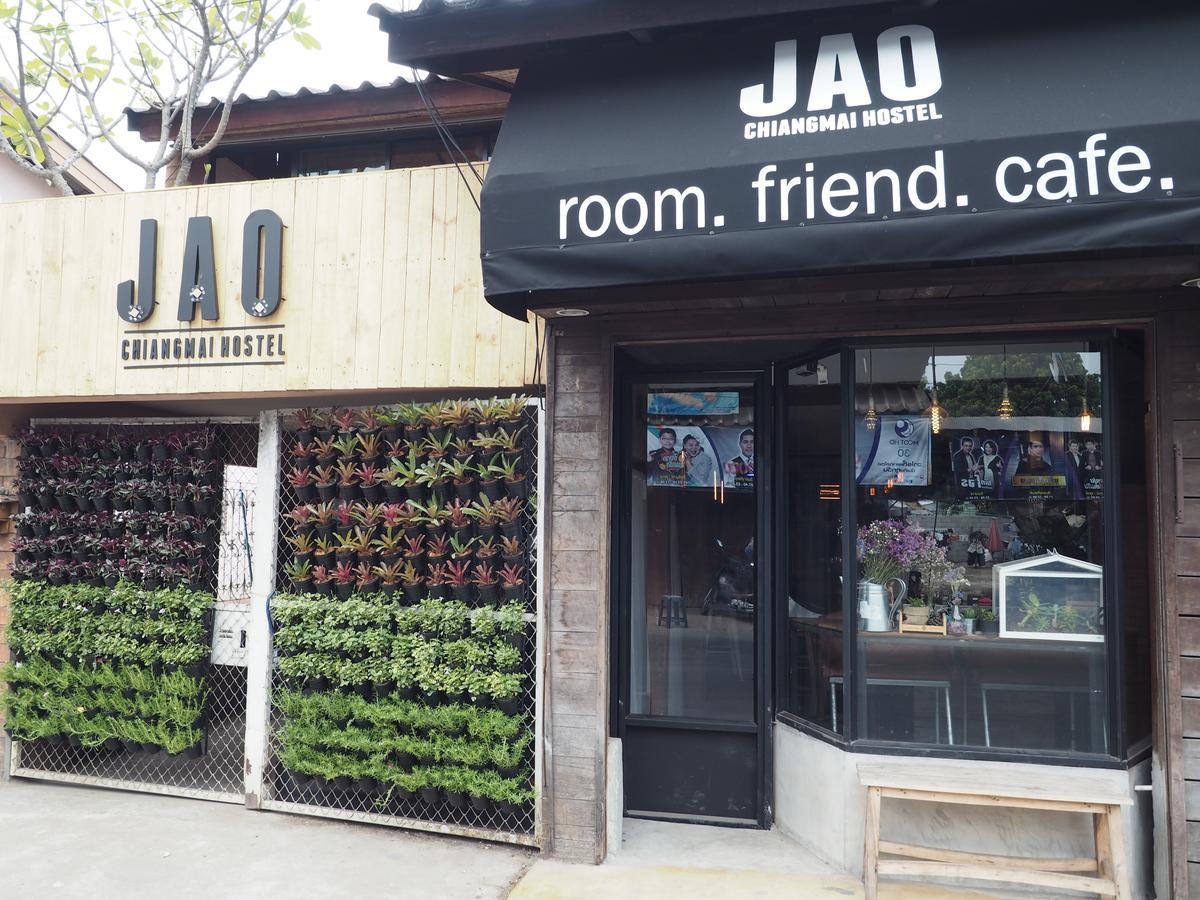 Jao Hostel & Cafe Chiang Mai Bagian luar foto
